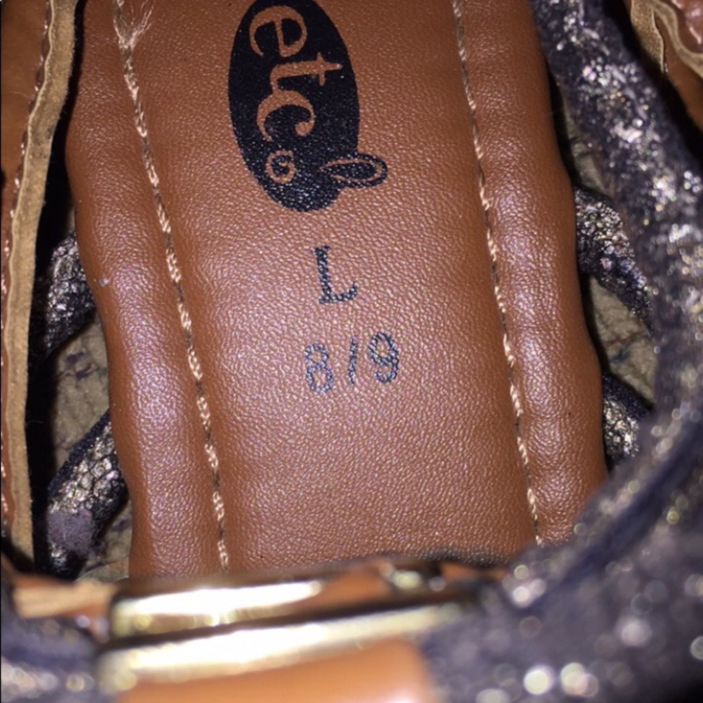 Shoes - Picture 2 of 5
